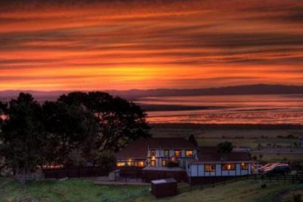 Chartre Manor B&B Thames Buitenkant foto